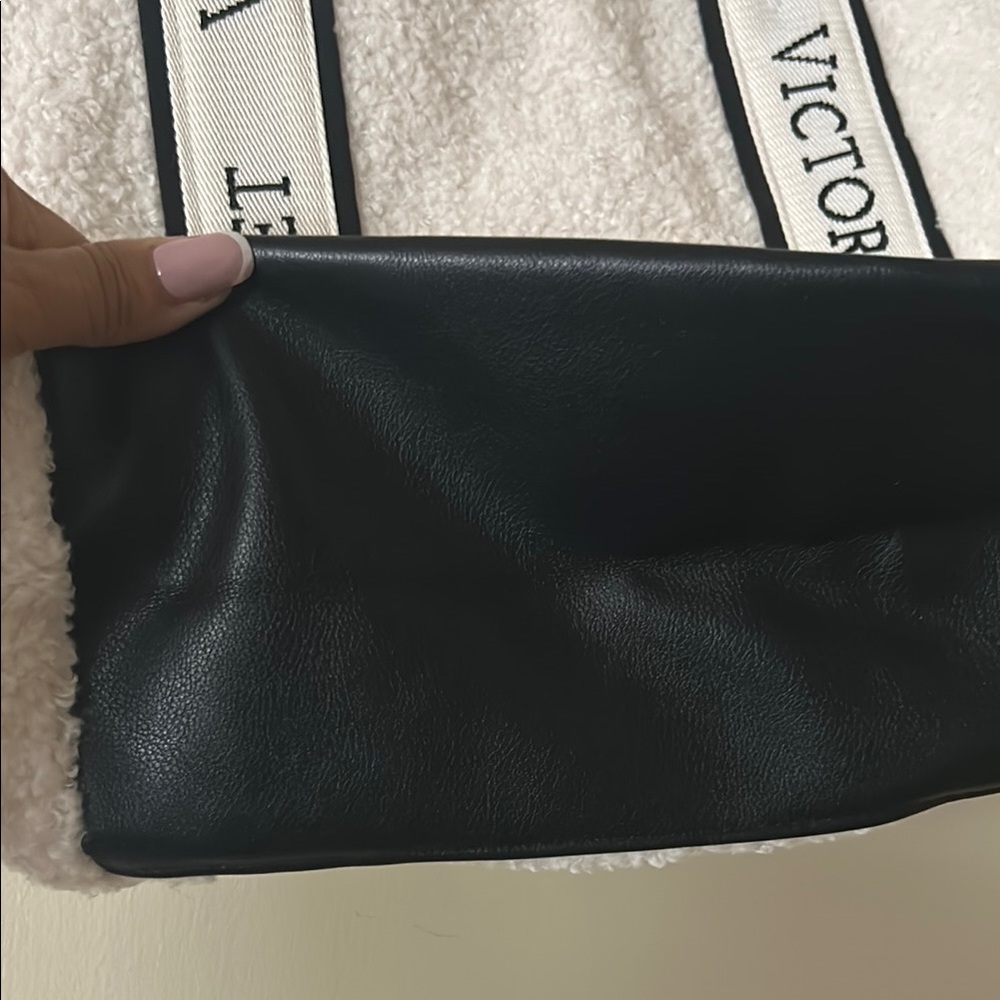 Victoria's Secret Black and White Tote Bag - Picture 4 of 5